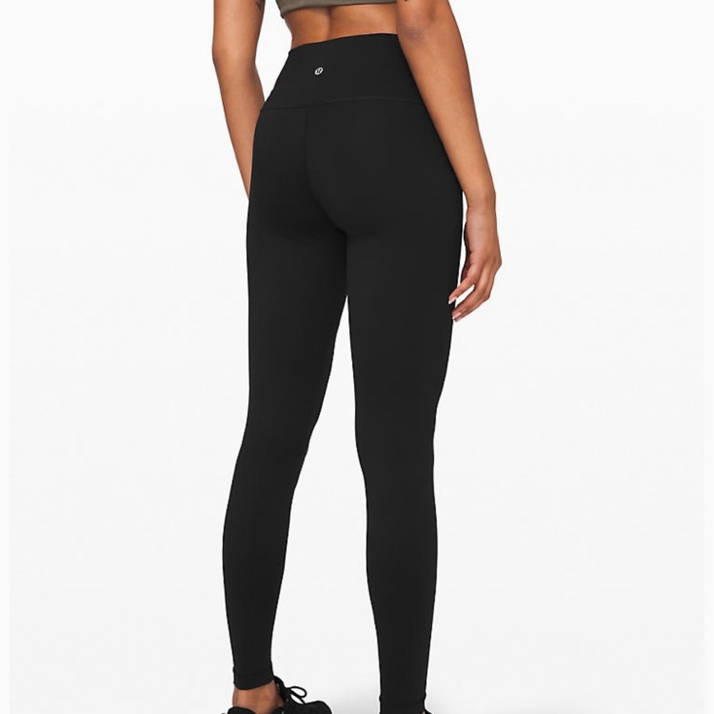 Black Lululemon 7/8 Leggings